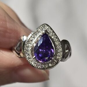 Elegant Silver and Purple Teardrop Ring